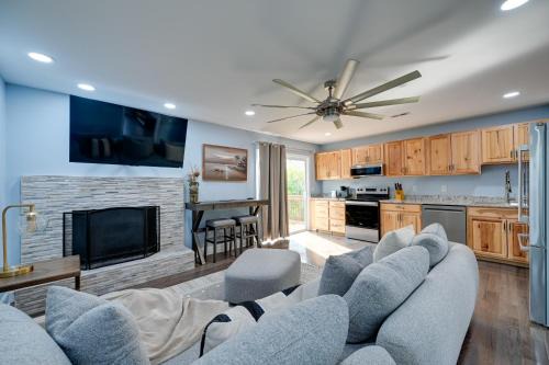 Midway Apartment | 12 Mi to Downtown Winston-Salem Apt with Balcony!