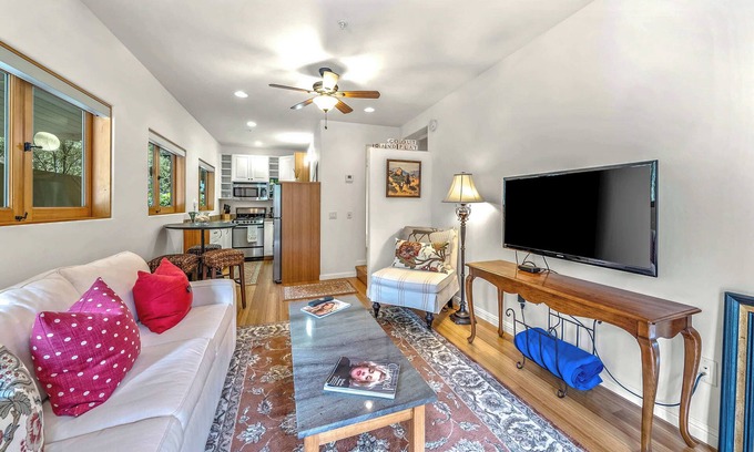Northeast Carmel House | 12 Oaks - A Cozy Carmel Escape | 30-days