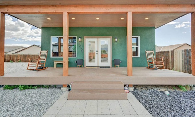 Buena Vista House | 125A raymond lee drive