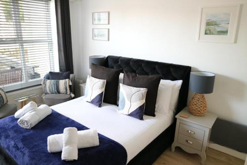 St Ives Apartment | 12a Mault-Ley Studio