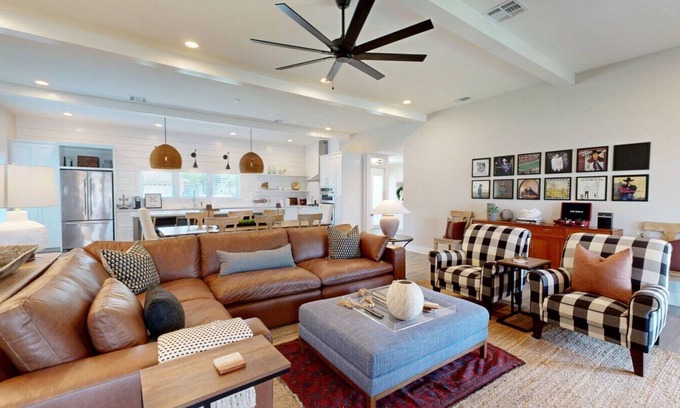 Southeast College Park House | 12th Man on Dexter: 17 min Walk to Kyle