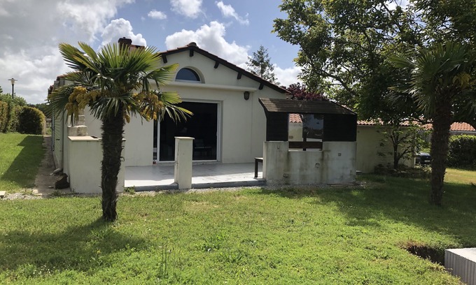 St Benoist-sur-Mer House | 140m2 house with garden and heated swimming pool