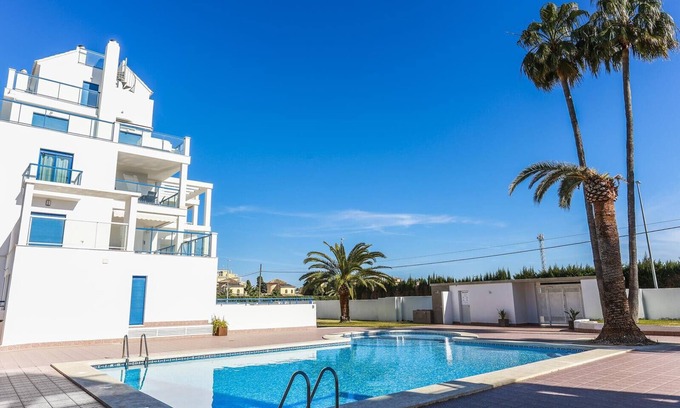Molinell Apartment | 148 Paseo Al Mar A-3
