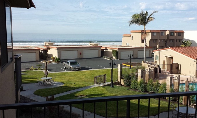 Downtown Condo | 148 Pismo Shores: 2 BR, 1.5 BA Condominium in Pismo Beach, Sleeps 6