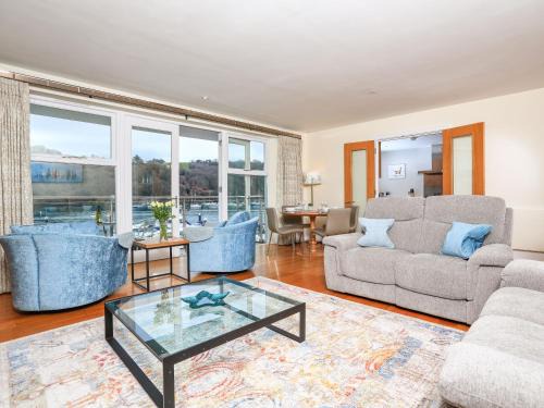 Dartmouth Apartment | 15 Dart Marina