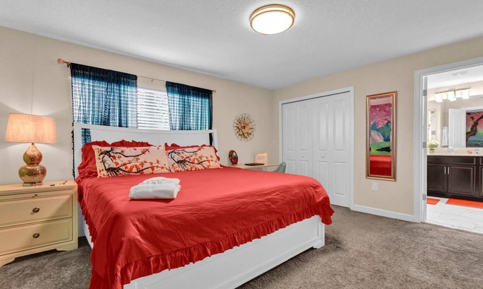 Four Corners House | 15 min Disney + Water Park+ Golf +Free Resort