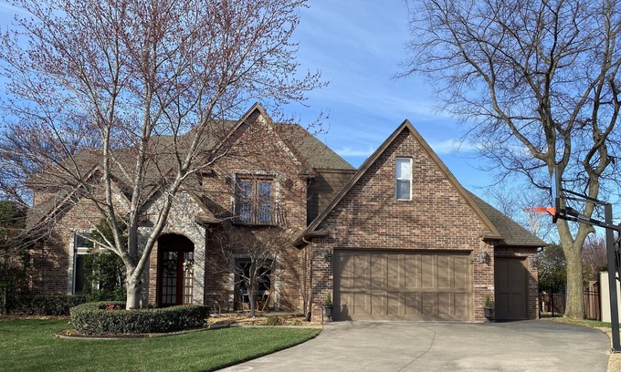 Tulsa House | 15 Min To PGA, Family Friendly Neighborhood