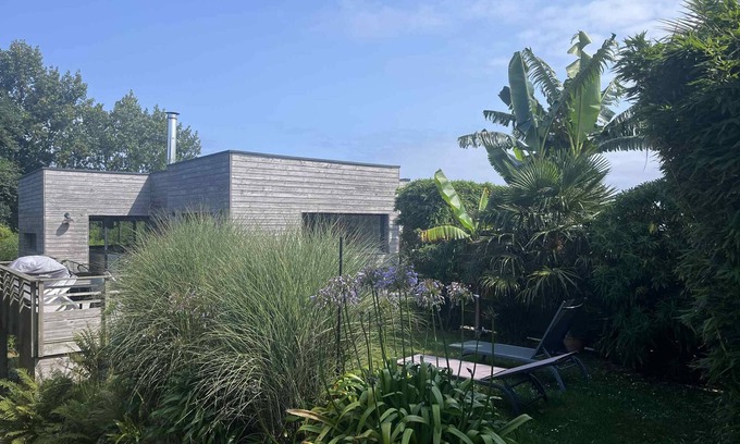 Landunvez House | 150 m² wooden family house with 3 terraces, close to the sea and surf spots!