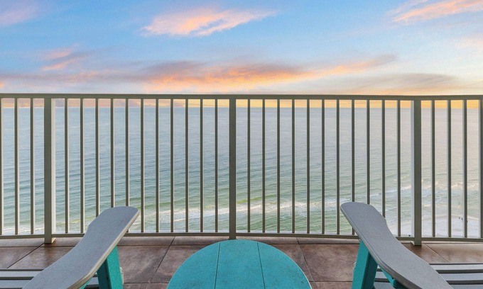 Orange Beach Condo | 15th Floor Beachfront Condo | Balcony, Lazy River | Tickets for Local Activities