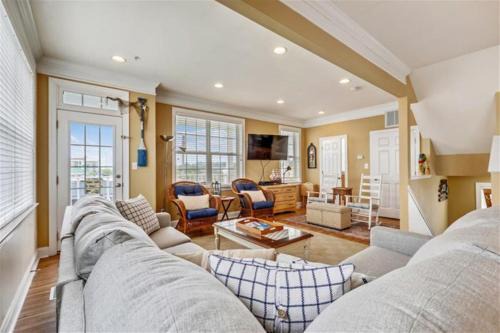 North Ocean City House | 16 The Palms
