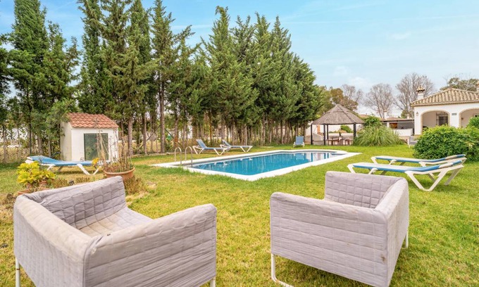 Chiclana de la Frontera House | 160 m² House ∙ 4 bedrooms ∙ 8 guests