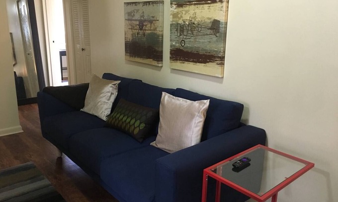Industry Apartment | 1715 1F · Comfy Family Friendly/Parking Avail-20Min to NYC