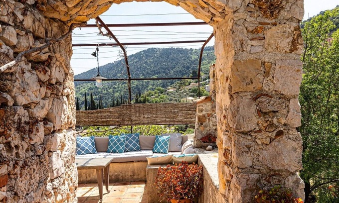 Chateauneuf-Villevieille Villa | 17th century sheepfold with swimming pool, near Nice.