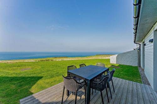 Pistyll House | 18 - 3 Bedroom Cottage - LP