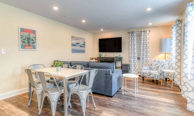 Ocean Grove Apartment | 18 ABBOTT APT - SPACIOUS GARDEN LEVEL APT - 1 block from the Beach