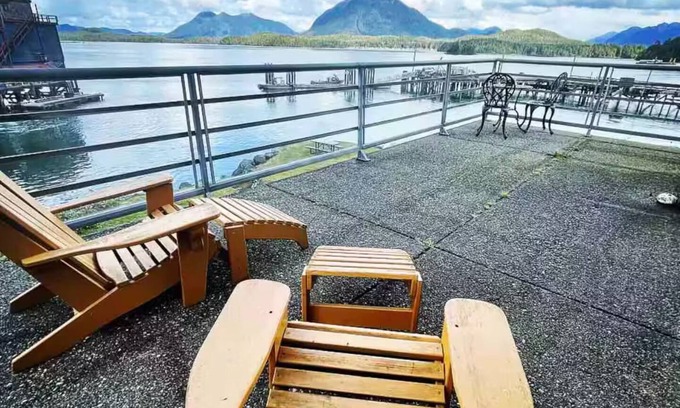 Tofino Condo | *180° Oceanview Condo «Vista Del Mar»