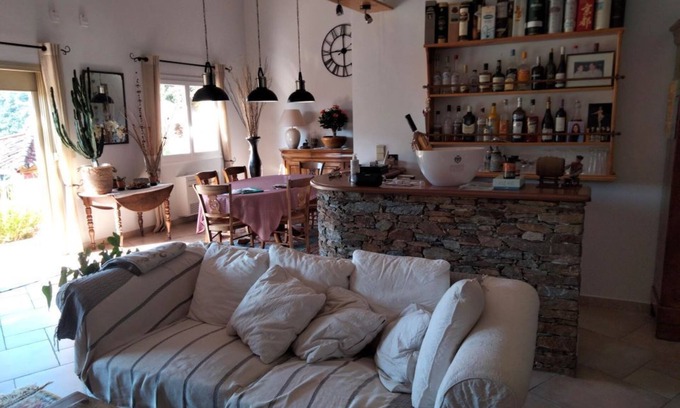 Collobrieres House | 180m2 villa, 3 bedrooms, 3 bathrooms, air-conditioned, covered terrace, barbecue, swimming pool.