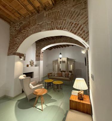 Ayvalik City Center Villa | 1860 Rum Evleri