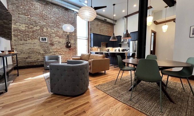 Downtown Nashville Apartment | 1882 Lofts - 201- Downtown 2nd & Church