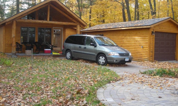 McGregor Cabin | 1920's cabin with northwoods charm on Lake Minnewawa in the pines