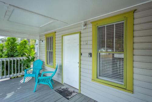 Gainesville House | 1940 cottage seen on FYI, 2bd 2ba
