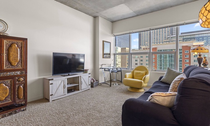Downtown Denver House | 19th Floor Condo, Downtown Denver - Amazing Views