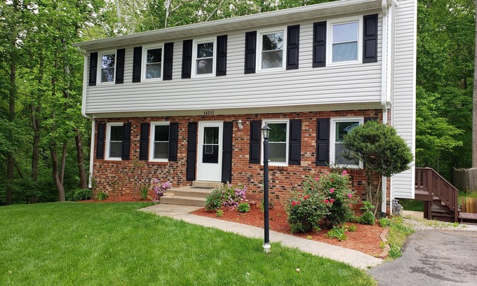 Dale City House | 1bed/1bath basement apartment with private gym