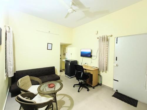 Arekere Apartment | 1bhk near IIMB on GF