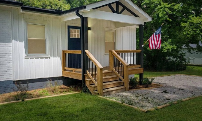 Southwest Raleigh Apartment | 1BR Garner Gem|Backyard & Pet Friendly