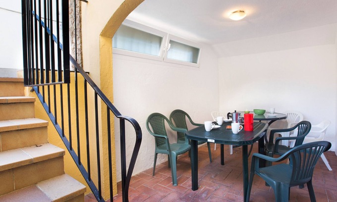 Llafranc Apartment | 1PLG PL - Basic 3 bedrooms apartment just 150 meters from the beautiful beach of Llafranc