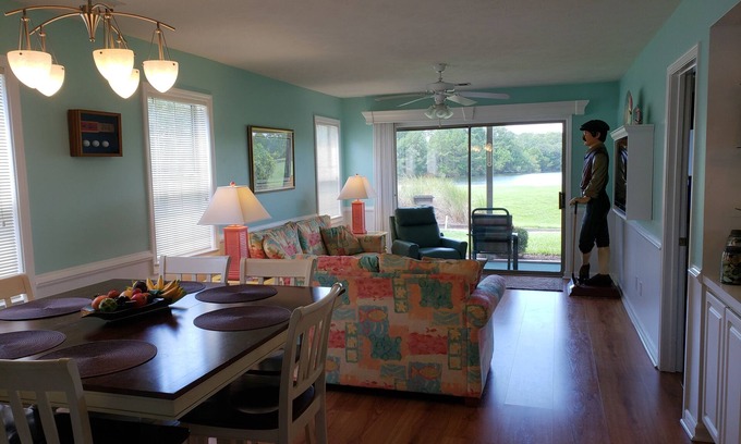 Pawleys Island Condo | 1st floor, 3-bedroom condo in Pawleys Island on the 17th hole