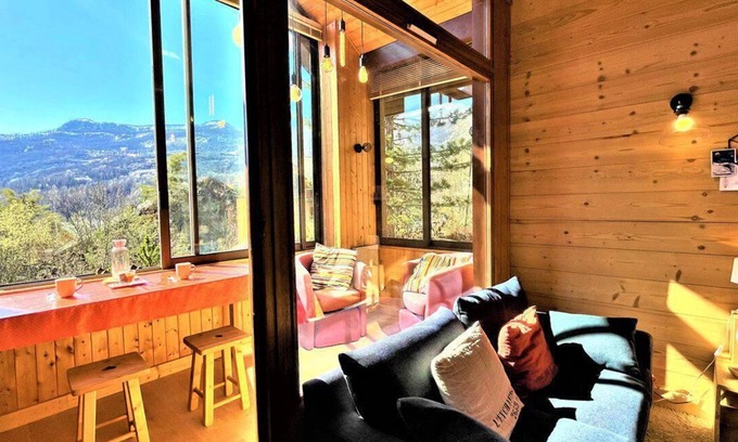 Vallouise-Pelvoux Apartment | 1st floor, ski locker, 43m², Pelvoux