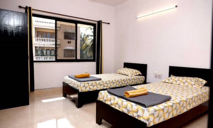 Fatrade Apartment | 1st Floor | Spacious 2BHK | 3 Min Walk To Beach | Scenic Views