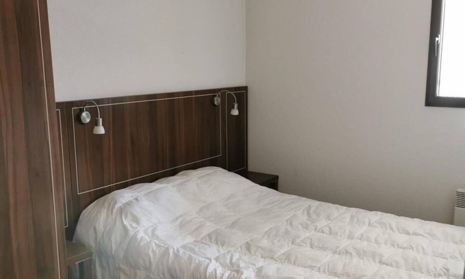 Jausiers Apartment | 1st floor, swimming pool, sauna, terrace, parking, tv, 50m², Pra Loup