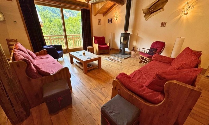 Villarabout Apartment | 1st floor, view mountain, balcony, fireplace or stove, tv, ski locker, 100m²