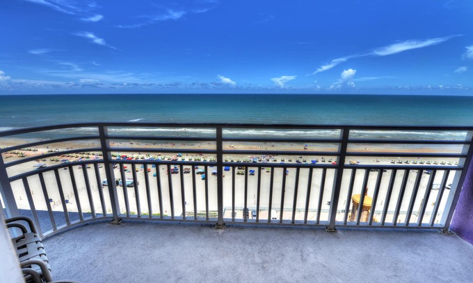 Brush - Stewarts Condo | 2/2 Lockout - Ocean Walk Resort