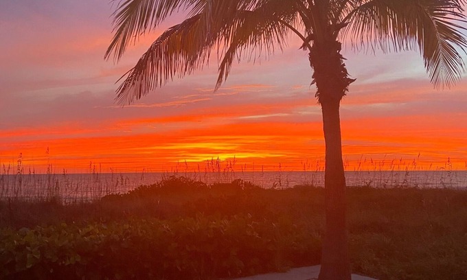 Longboat Key Condo | 2 Bd/2 Bath Condo on Sarasota Bay Across from Gulf of Mexico 3-6 month rental