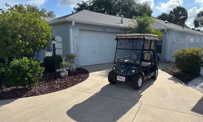 Belle Aire House | 2 bdr/2 bth Courtyard Villa in The Villages w/Cart Lake Sumter Spanish Springs