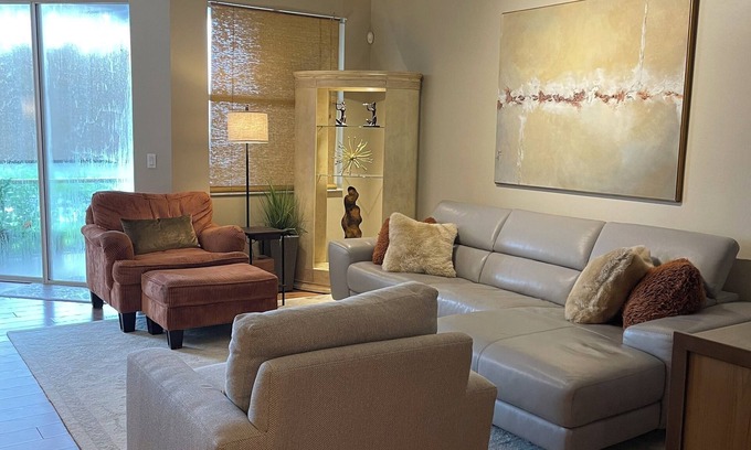 Bonita Springs Condo | 2-bdrm & office Condo Ground floor w/lake view Gated Golf Community near Beach