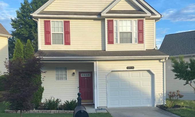 Charlotte House | 2 bed 2.5 Bath House in Ballantyne Area . Come and Stay at our Home and Enjoy cl