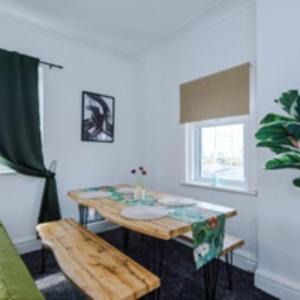 Bispham Apartment | 2 Bed Apartment ,Sea Views
