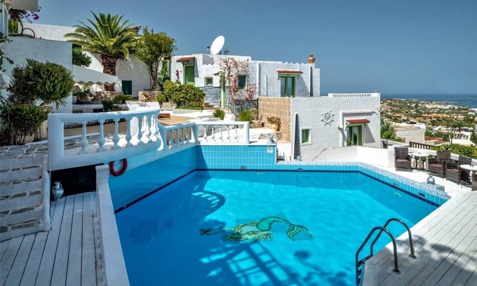 Piskopiano Apartment | 2 Bed Apartment - Sleeps 8 - Pool, Patio, Views