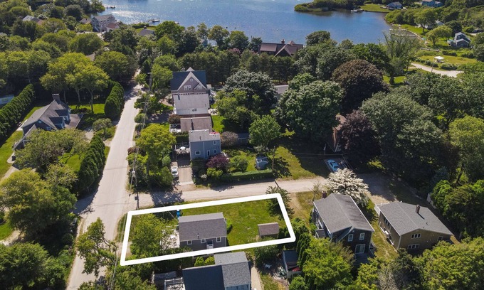 Green Hill Cottage | 2-bed cottage, near Green Hill Beach, URI