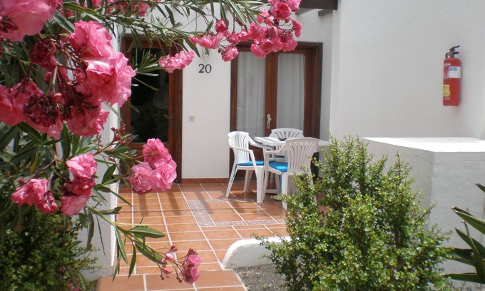 Puerto del Carmen Apartment | 2 Bed Ground Floor in small complex and close to all amenities 1 minute seafront