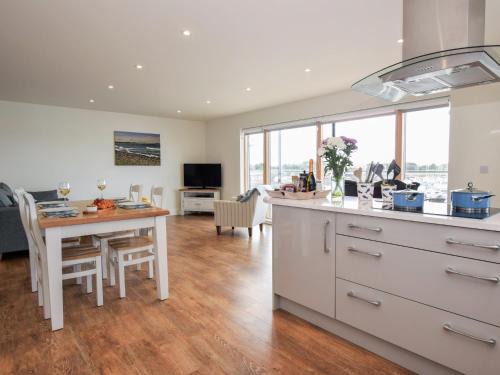 Amble House | 2 Bed in Amble CN183
