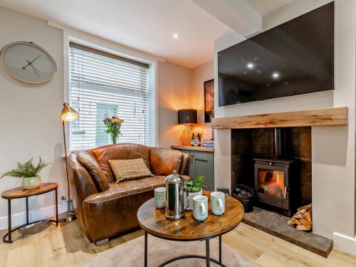 Kerridge House | 2 Bed in Bollington 94785