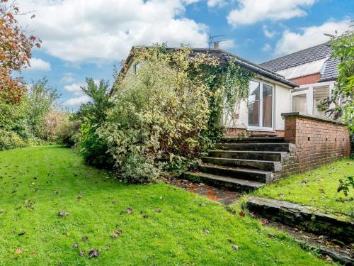 Coleford House | 2 Bed in Coleford 60103