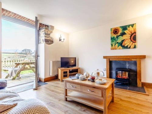 Launceston House | 2 Bed in Launceston 81077