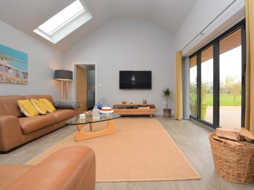 Lincoln House | 2 bed in Lincoln 53878