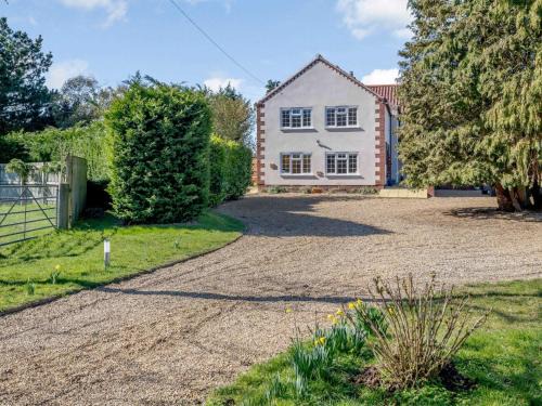 Melton Constable House | 2 Bed in Melton Constable 75761